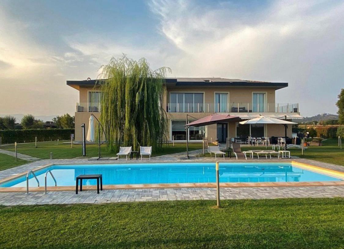 Agriturismo Villa Gaia Lonato Exterior photo